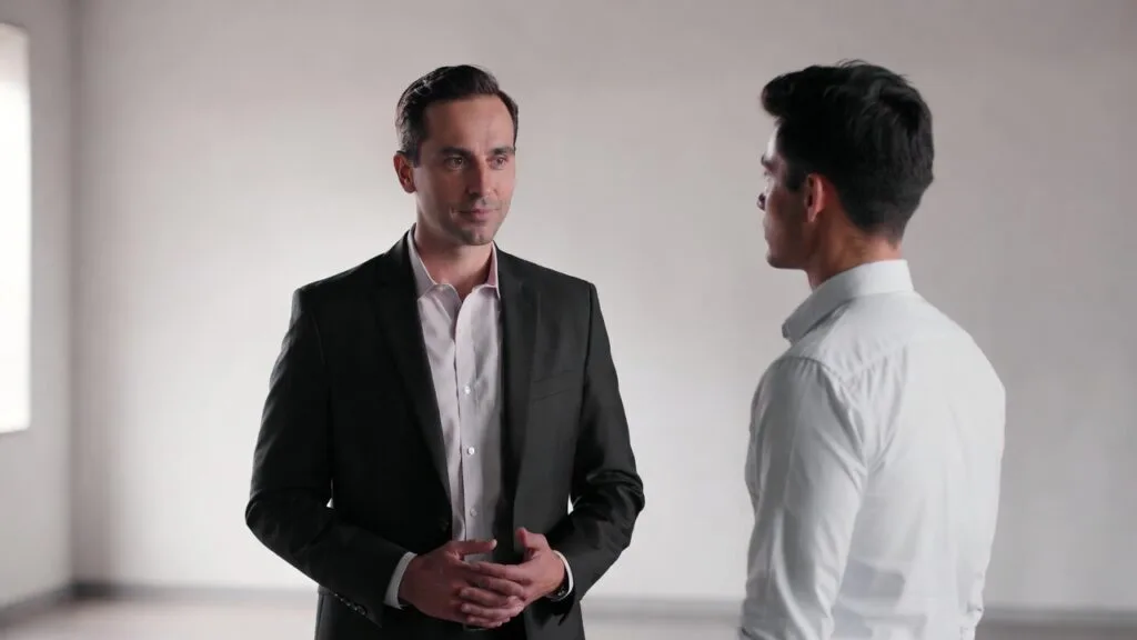 Feedback dos Funcionários Eficaz: Como Transformar Opiniões em Resultados Reais 4 Feedback construtivo na liderança